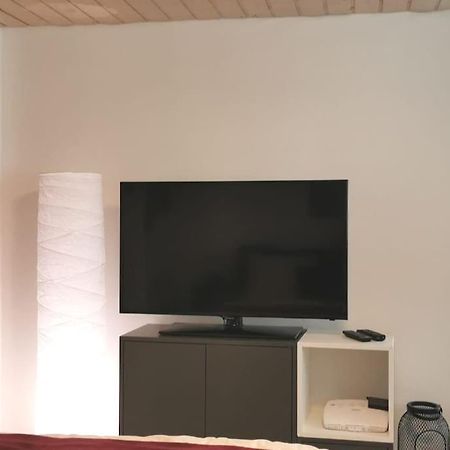 Schones Kleines Studio Mit Sitzplatz, Mitten Im Prattigau Jenaz Dış mekan fotoğraf