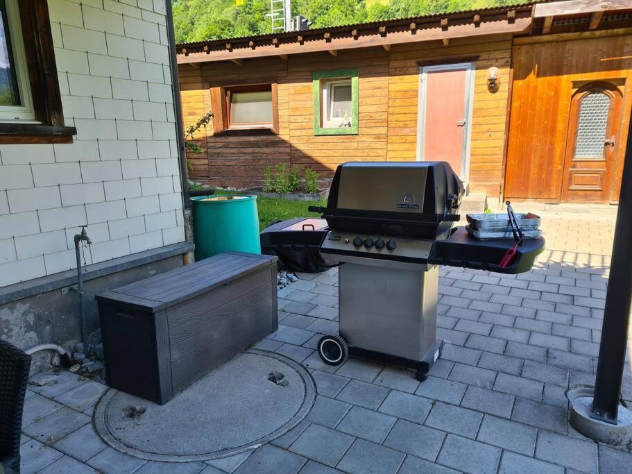 Schones Kleines Studio Mit Sitzplatz, Mitten Im Prattigau Jenaz Dış mekan fotoğraf